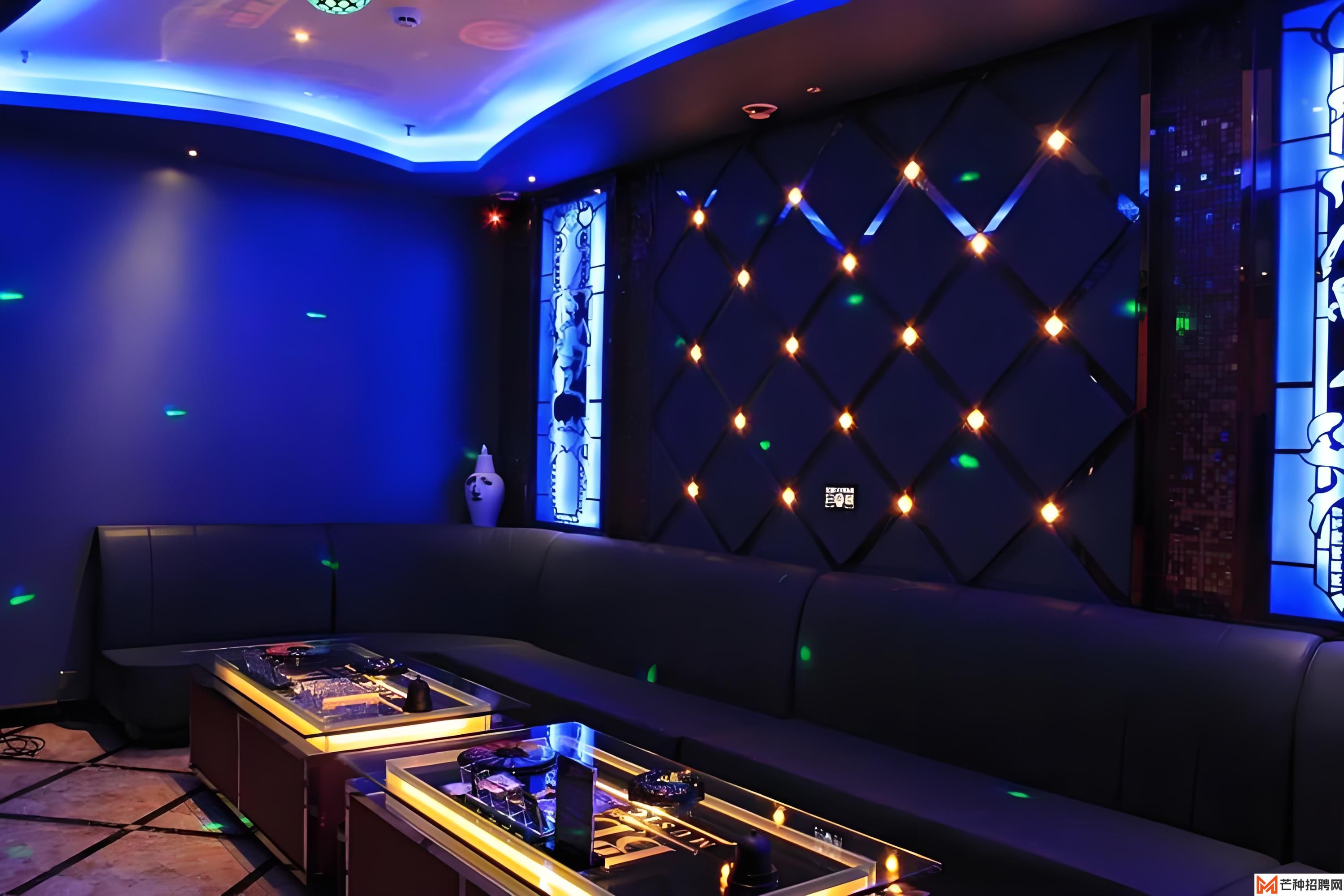 长沙雨花区夜场服务专员招聘：一份绝对让你嗨翻天的工作