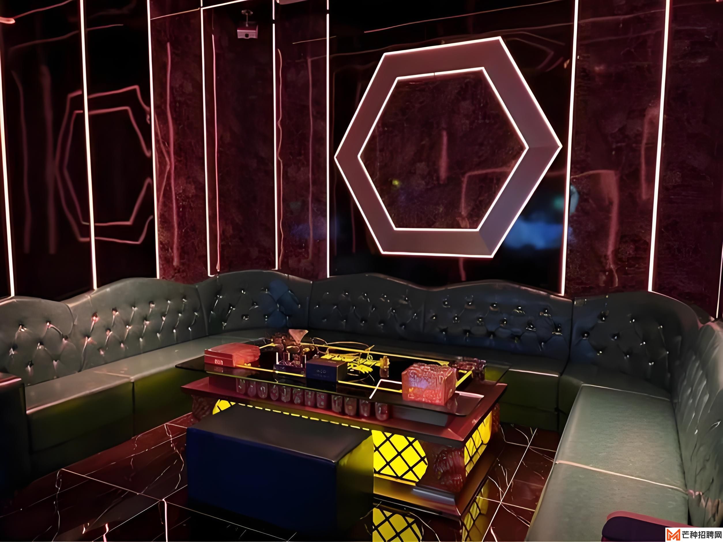 长沙星沙夜场招聘女生舞者：舞动青春，闪亮星彩！